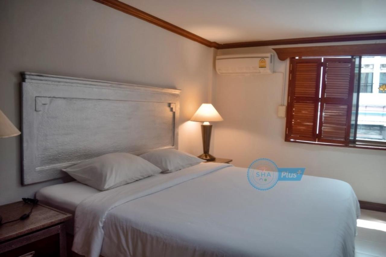 Le Tanjong House Patong Exterior foto